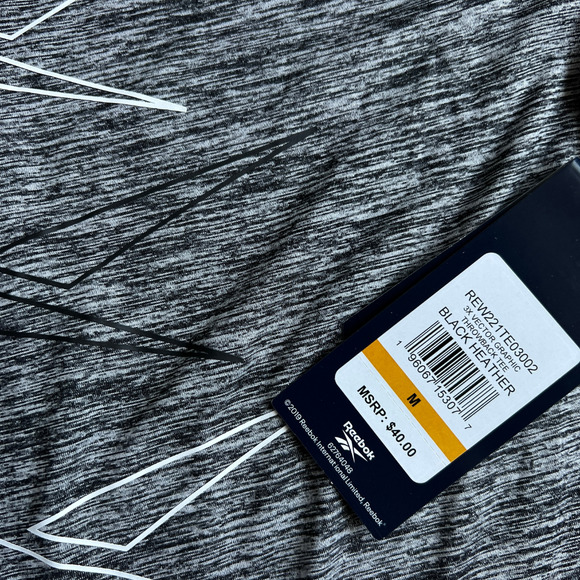 Reebok Black Heather Vector Throwback Tee Shirt NEW Size Medium - Picture 3 of 6